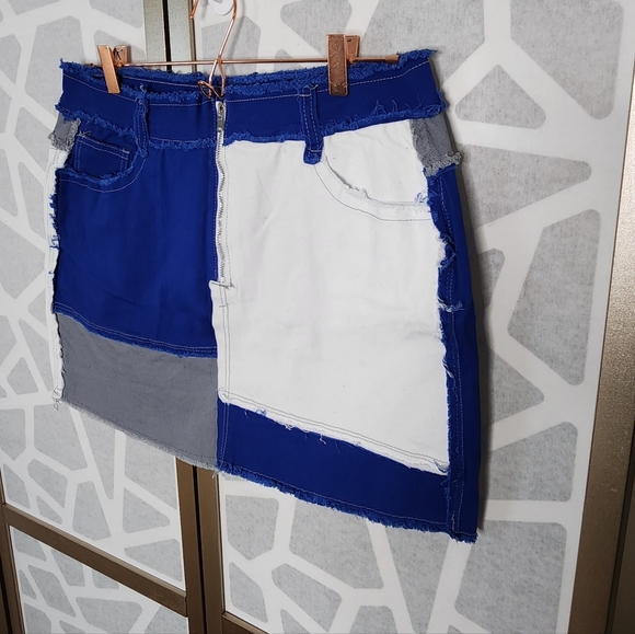 Women's Patchwork Mini Skirt | Fits Like Size 14/16 - Picture 6 of 7